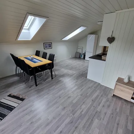 Daire Golf, Mountain And Water Views *