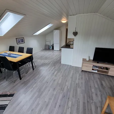 Golf Clubhouse With Views Of The First Tee! Apartment Vradal